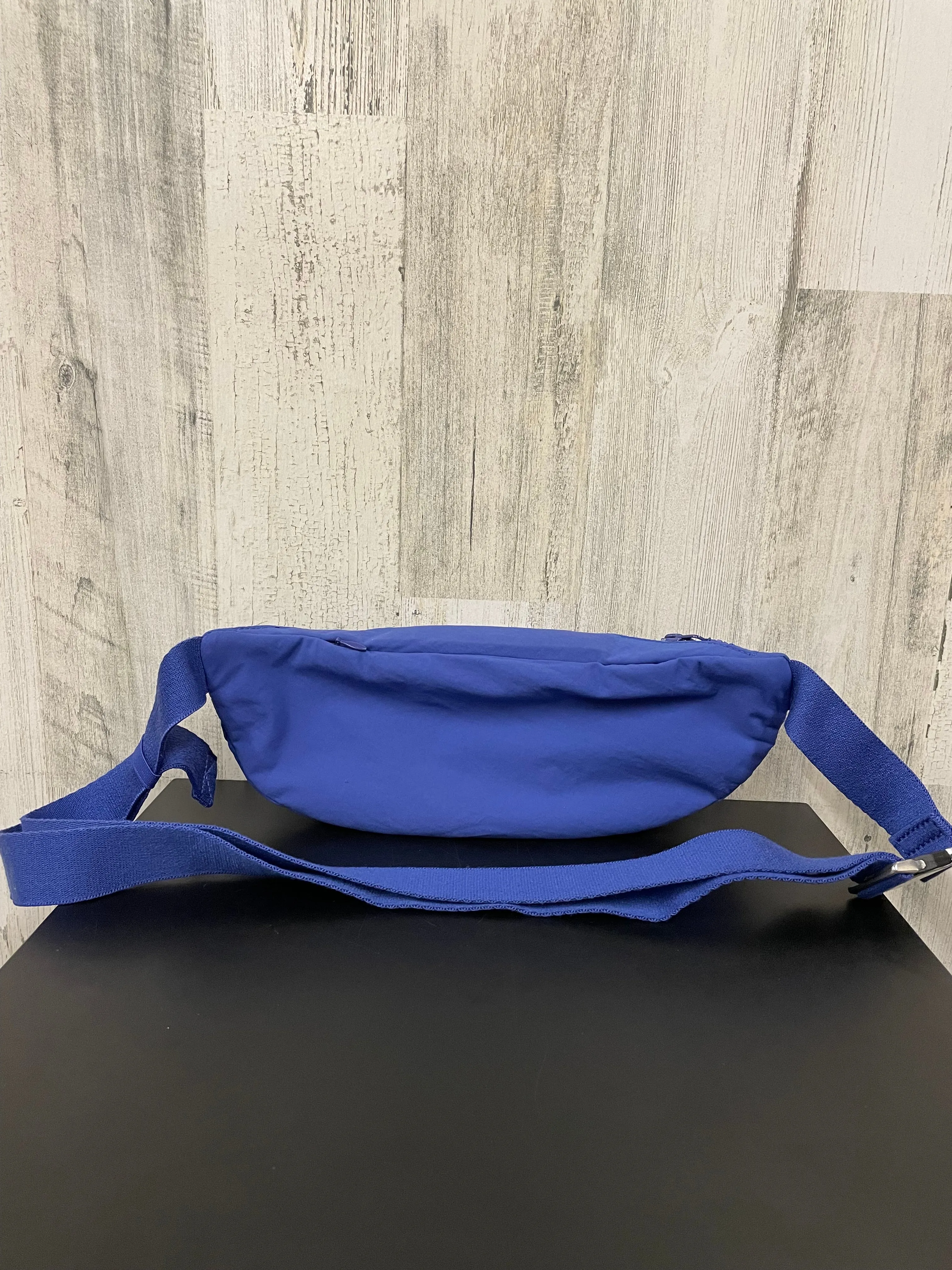 Belt Bag By Athleta, Size: Medium