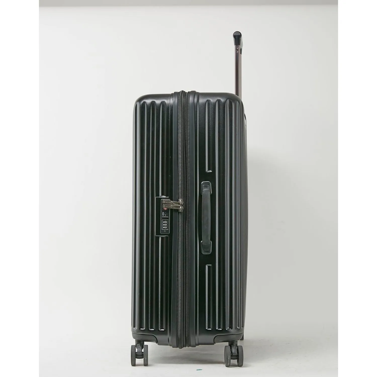 Conwood Pioneer Polycarbonate 24" Expandable Upright Luggage