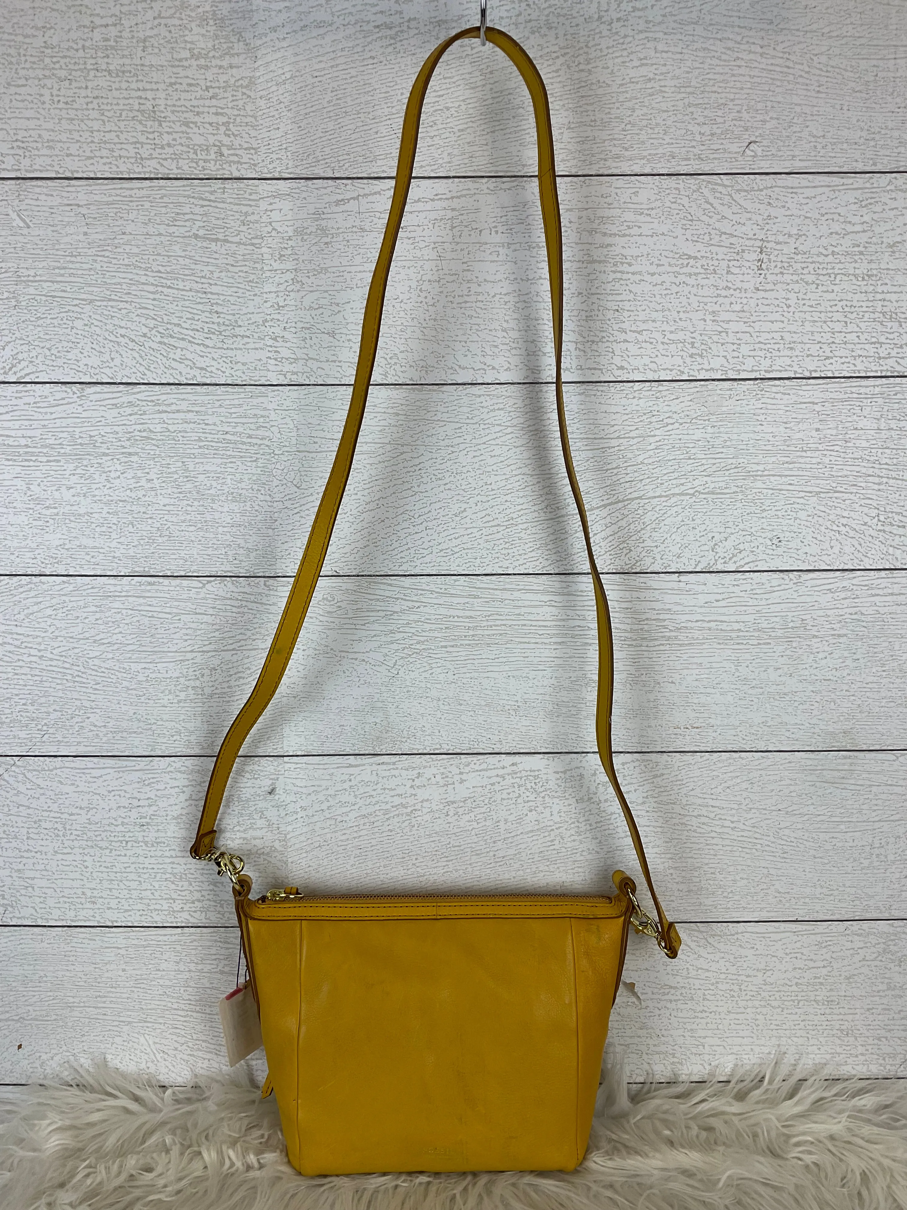 Crossbody Designer By Fossil  Size: Medium