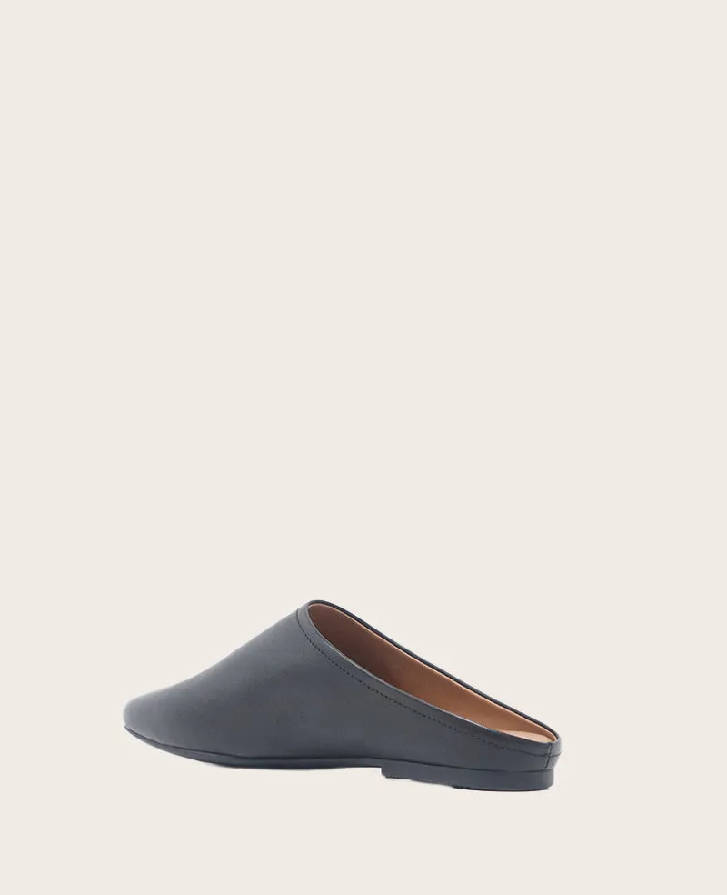 Comfortable GENTLE SOULS Wanda Leather Mule Flats - Stylish and Supportive!