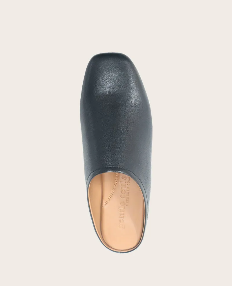 Comfortable GENTLE SOULS Wanda Leather Mule Flats - Stylish and Supportive!