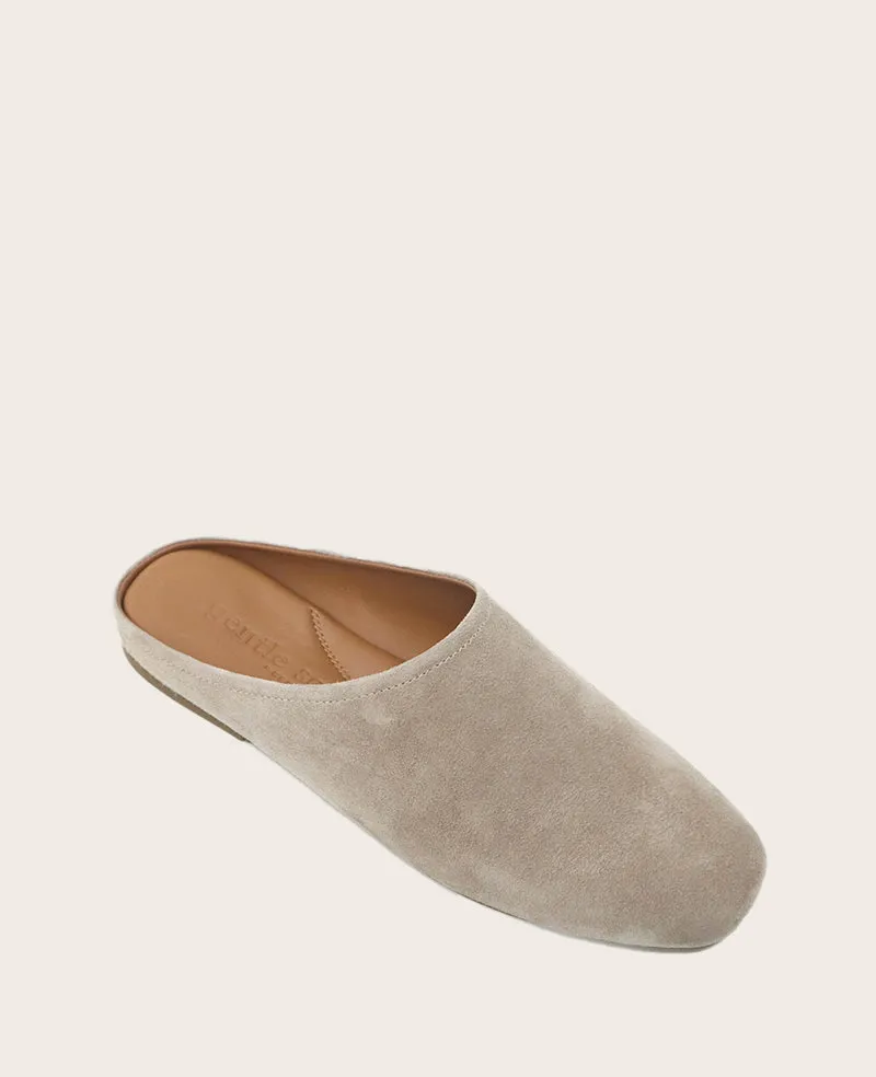 Gentle Souls Womens Comfortable Wanda Flat Suede Mule Shoes