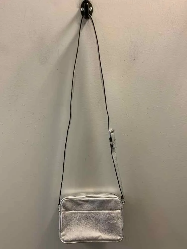 NWT MICHAEL KORS Designer Handbags SILVER Purse